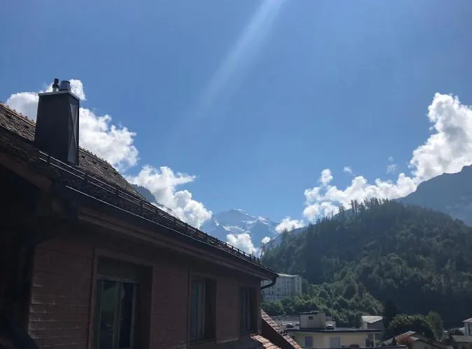 By Mario Interlaken